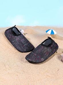 1双男童舒适、时尚、休闲、轻便、可爱卡通人物印花沙滩/水鞋 - 黑色 - 查看 2