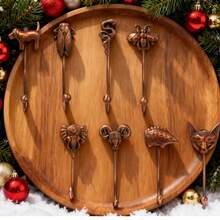 7-Piece Animal-Themed Copper-Style Coat Hooks: Intricate Sculpted Details (Dog, Cicada, Snake & More) – Durable Metal Build, Decorative Wall Storage For Coats, Bags, Bedroom, Bathroom, Home Organization - 衣鉤古紅 - 查看 6