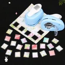 Flower Shaped Hole Punch, Plastic Craft Hole Puncher, DIY Shape Hole Punch, Suitable For Cards And Scrapbooks, Educational And Fun, Portable And Interesting, Creative, Handmade Stamp Punch, Applicable For Stamp Label Making, Handicraft Tools, Scrapbooking, Paper Crafts, DIY Card Making (Random Color And Style)