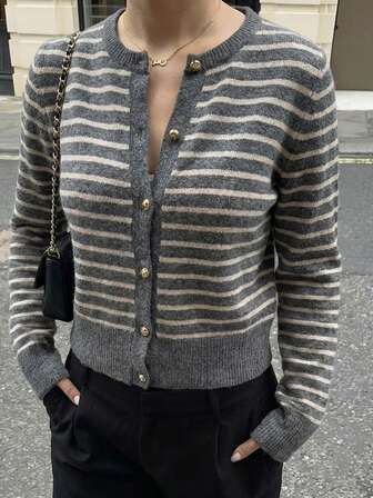 Women's Fashionable European And American Style Versatile Striped Knit Casual/Work Long Sleeve Sweater, Autumn/Winter