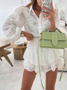 Bộ đồ nữ Vusalt mùa xuân tối giản, phong cách công sở, chất liệu jacquard, mỏng nhẹ, tay dài, cổ bẻ, cài nút, phối cùng chân váy ngắn xếp ly, thích hợp cho ngày Valentine, kỳ nghỉ biển, dã ngoại, các dịp thường ngày. Áo sơ mi trắng phù hợp cho đi làm hàng ngày, công sở, đi học. - trắng - Xem 6