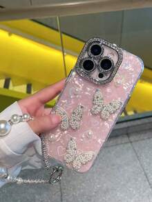 奢华水钻、粉色珍珠、心形和蝴蝶图案手机壳 + 腕带，亚克力硬壳，创意设计，适用于 17 Pro Max/17 Pro/17 Air/17/16 Pro Max/16/16 Pro/16 Plus/15/15 Pro Max/15 Pro/15 Plus/11/12/13/14 Pro Max/11 Pro/11 Pro Max/12 Pro/12 Pro Max/13 Pro/13 Pro Max/14 Pro/14 Pro Max/14 Plus