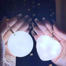 1pc Rechargeable Keychain Light, Heart And Round Shapes, Compact And Convenient, For Handbag, Gift Bag Decor, Suitable For Home, Office Or Travel, Can Be Used As Holiday, Birthday, Housewarming, Wedding Gift