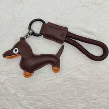 Pingente de couro de Dachshund, enfeite para bolsa de Dachshund, chaveiro de Dachshund, decoração para mochila, acessório de mochila de animal, pingente de desenho animado, acessório para cachorro, pingente fofo, enfeite para mochila, chaveiro de Dachshund, chaveiro da moda, chaveiro de desenho animado, chaveiro de animal