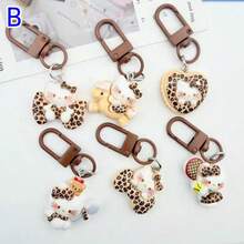 Sanrio 6个三丽鸥Hello Kitty豹纹钥匙扣，甜美咖啡棕色设计，适合挂在钥匙/背包上，可爱礼物，背包装饰，送给她的礼物