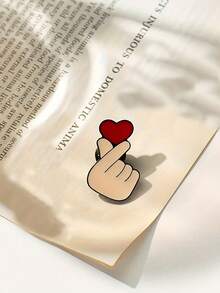 1枚可爱卡通爱心手势金属胸针 - 红白手指指向爱心图案，情侣包包配饰，完美的情人节礼物 - 彩色 - 查看 11