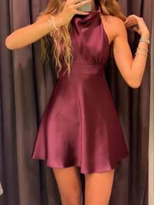 女士优雅性感吊带连衣裙，露背无袖收腰缎面迷你连衣裙，纯色复古编织面料，拉链闭合，适合晚宴约会派对，春夏款 - 酒紅色 - 查看 10