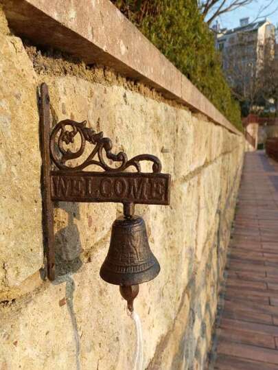 One Cast Iron Bell Wrought Iron Doorbell With A Retro Rusty Brown Welcome Sign Is Perfect For Wall And Courtyard Decoration.