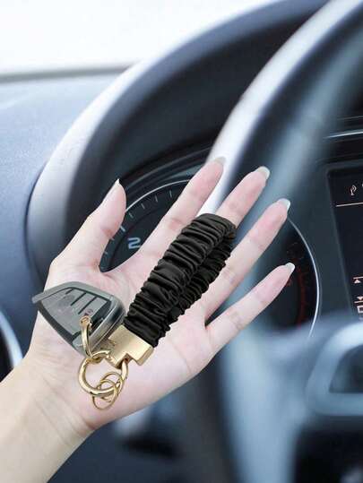 1 Stück elastisches Haarband Schlüsselanhänger - mit weichem Satinarmband und D-Ring Schlüsselhalter, eliminiert das Risiko, Schlüssel aus der Hand zu verlieren oder in der Tasche zu suchen. Ein sicheres Geschenk für Freundinnen, Kollegen oder Freundinnen.