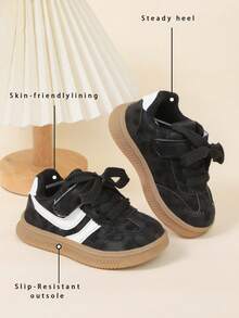 A Pair Of Unisex 2025 Autumn And Winter New Children's Soft Soled Board Shoes, Girls' Non Slip Casual Shoes, Shoes, Running Shoes Suitable For All Seasons - Black - View 2