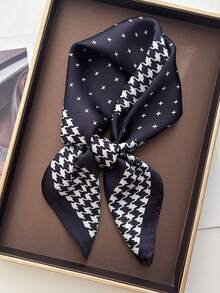 Black Houndstooth Pattern