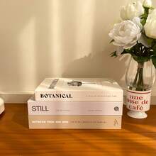 三册折叠式装饰书，时尚书籍，印有国际城市名称。时尚家居装饰，适用于各种场景（房间装饰、家居装饰、卧室装饰、客厅装饰、办公室装饰、浴室装饰、桌面装饰、电视柜、大堂、书架）。节日送礼佳品。 - 彩色 - 查看 5