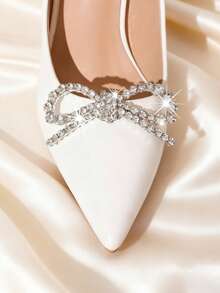 1个可拆卸水晶珍珠蝴蝶结鞋夹，奢华鞋履配饰，用途广泛，适用于高跟鞋/包包/服装