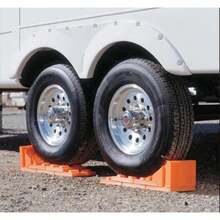 Tri-Lynx 00018 - Tope de Rueda (2 Unidades)(Chock 'R Dock) - Multicolor - Ver 6