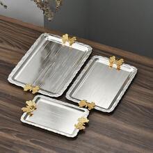 Khay kim loại bạc, Đĩa đựng đồ ăn hình chữ nhật có tay cầm hình bướm phong cách cổ điển, Đồ trang trí tiệc và đĩa đựng, Bộ đồ ăn cho lễ cầu nguyện, Khay đựng mỹ phẩm và trang sức, Có 3 kích cỡ - Bạc - Xem 2