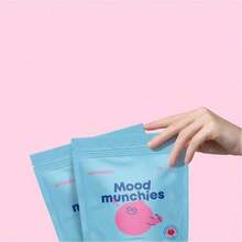 Selling Fast!Saffron Gummies Plant-Based Formula For Daily Wellness Mood Munchies With Saffron & Passion Flower For  Sugar-Free Gluten-Free Made In USA. Women's Health. - 1pc - 查看 3