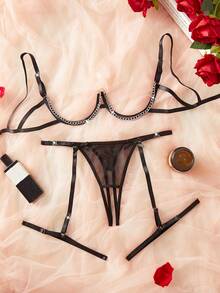 Bộ đồ lót nữ 2 món gợi cảm gồm áo ngực khoét lỗ có dây đeo điều chỉnh được và quần lọt khe ren thoáng khí. - màu đen - Xem 1