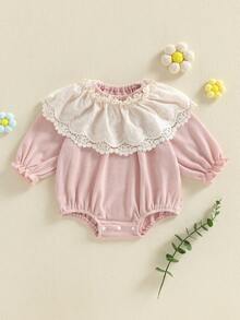 Mono de bebé niña con mangas largas abullonadas, cuello redondo, encaje con volantes y decoración de burbujas - Rosa - Ver 1