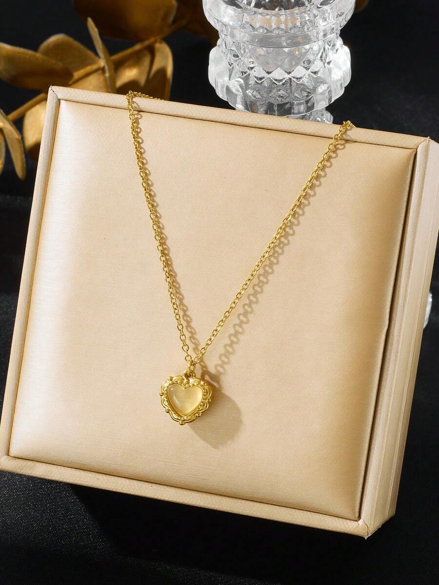 1pc 'Pure Heart' Seashell Heart Shaped Vintage Pattern Stainless Steel Choker Necklace For Women, Suitable For Daily Wear And Gift Giving Valentines - Pendant Necklace - View 1