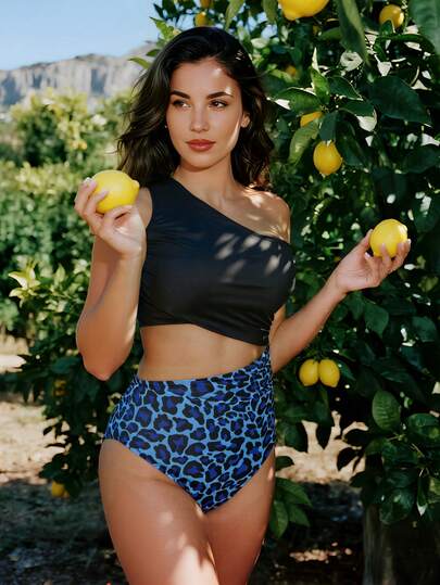 LARA VIVA Maiô inteiro/biquíni feminino cintura alta com corte na lateral, ombro único, adequado para praia, férias, piscina, festa; estampa integral, modelagem fashion que afina a silhueta.