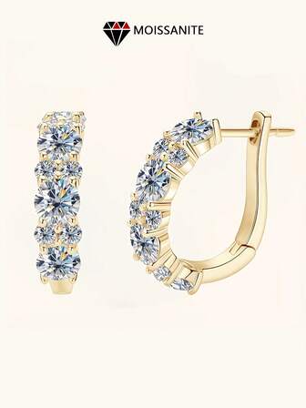 LOVESSOM Pendientes de plata de ley 925 con 1,38 quilates * 2 de moissanita. Simples, elegantes, clásicos, maduros y versátiles, de alta calidad para hombres y mujeres. Adecuados para uso diario, citas, bodas, propuestas, temporada de bodas, vuelta al cole, citas, fiestas, Día de la Madre, Día del Padre, Acción de Gracias, Halloween, Navidad, cumpleaños, aniversarios, ceremonias de mayoría de edad, bailes de graduación y como regalo.