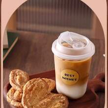 1pc/20pcs Insulated Plastic Cup With Lid, Leak-Proof Design (Random Sticker Styles), Suitable For Milk Tea, Coffee, Juice And Other Beverages. Great For Takeout From Beverage Shops Or Homemade Drinks. U-Shaped Cup, Stylish And Practical.