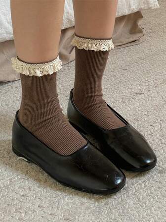 1双日式甜美女士中筒袜 春秋季芭蕾舞风格双针绒面袜 日常居家通勤购物气质淑女风女袜