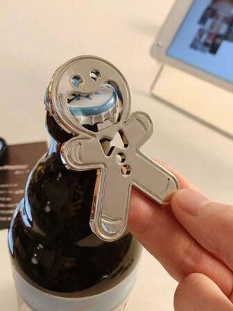 Creative Gingerbread Man Bottle Opener, Suitable For Soda, Champagne And Various Bottle Necks, Perfect Choice For Family Gatherings, Holiday Parties And Christmas Decorations.