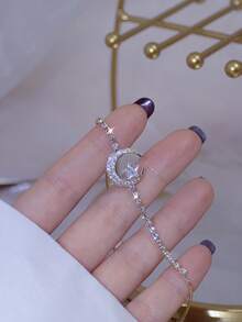 1件优雅可调节月亮星星手链，镶嵌闪亮立方氧化锆，时尚简约风格，适合日常佩戴和聚会场合。 - 手鍊 - 查看 2