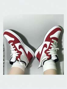 Nike Court Borough Mid 合成革休闲防滑减震耐磨透气高帮女式滑板鞋，白色和红色 - 紅白色 - 查看 5