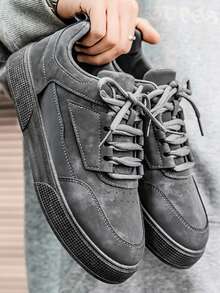 (Runs Small) Men's Solid Gray Front Lace-Up Skateboard Shoes, Minimalist Style With Contrast Stitching Details, Round Toe Low-Top Sneakers