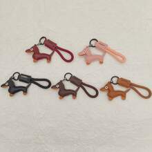 Pingente de couro de Dachshund, enfeite para bolsa de Dachshund, chaveiro de Dachshund, decoração para mochila, acessório de mochila de animal, pingente de desenho animado, acessório para cachorro, pingente fofo, enfeite para mochila, chaveiro de Dachshund, chaveiro da moda, chaveiro de desenho animado, chaveiro de animal