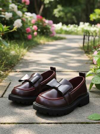 1 par de zapatos casuales de cuero con decoración de lazo para niñas pequeñas, unicolor clásico minimalista de piel sintética suave con parches, suela gruesa para aumentar la altura, de fácil puesta, estilo princesa lindo, tipo mocasín y oxford, adecuados para la escuela, uso diario, vacaciones al aire libre, aptos para niños y adolescentes