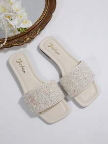 Sandales de plage ornées de strass, mules légères de style coréen de luxe, à enfiler, décorées de perles, sandales plates confortables pour les vacances, tongs pailletées pour l'intérieur/extérieur pour femmes, grandes tailles - Beige - Voir 8