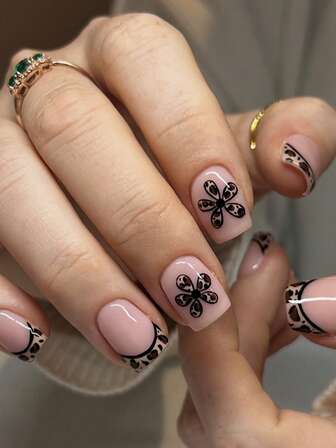 24pcs Short Square Nail Set, Cute Leopard Print French Edge Flower Pattern Decoration Design, Full Coverage Of Luster Acrylic Artificial Nails, Suitable For Ladies To Wear Casually, For Work, Parties, Balls And Other Nail Art Decoration