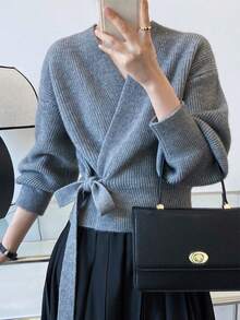 Sofisticado cárdigan de punto de inspiración francesa para mujer Prenda de otoño con detalle de lazo delantero Top corto de manga larga con cuello en V blusas elegantes dama - Gris - Ver 4