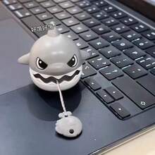 1pc The String Shark Keychain, Gritted Teeth Pendant, Cartoon, High Appearance Level, Backpack, Cute And Funny - Multicolor - View 5