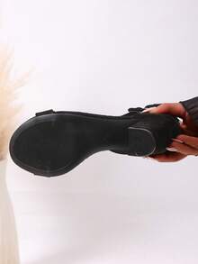 New Comfortable Minimalist Sexy Strap Roman Open Toe Chunky Heel Breathable Lining Women Sandals - Black - View 3