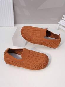 High-Quality New Kids Flat Knitted Slip-On Shoes, Comfortable Breathable, Healthy Materials - Mocha Brown - View 7