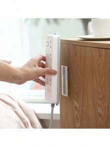 Kit com 5 ou 3 unidades de almofadas autoadesivas sem furos - Suporte autoadesivo para plugues de computador, suporte para régua de energia e organizador de cabos de parede na cor branca. - Branco - Ver 9