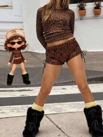 豹纹抽绳荷叶边下摆休闲两件套，适合日常穿着