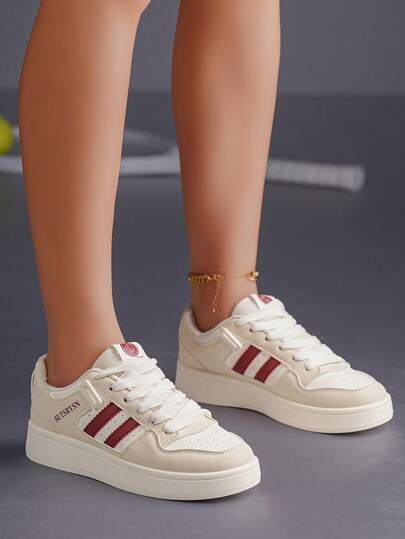 Women's New Artificial Leather Breathable Perforated Lace-Up Casual Sneakers, College Style Plastic Button Decor Comfortable Versatile Flat Shoes