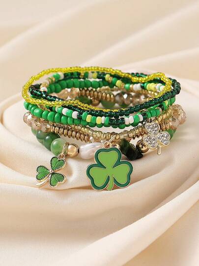 Set de 7 piezas de pulsera con colgante de trébol de San Patricio, cuentas y capas, adecuado para uso diario casual, playa, fiesta, celebración y como accesorio a juego para mujeres