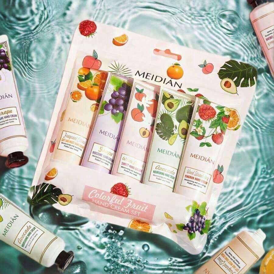 Korean-Style Fruity Scent Hand Cream- Moisturizing Hand Cream For Women & Men - Random Scent - Daily Hydration & Nourishment - Compact & Convenient - Soothes Cracked Hands - Multicolor - View 1