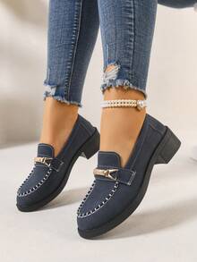 Nowe, modne, czerwone, lakierowane, okrągłe, wsuwane mokasyny z metalowym łańcuszkiem, wygodne, codzienne, klasyczne, na co dzień, do pracy, na wakacje, na płaskim obcasie, damskie - Niebieski - Zobacz 4