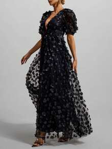 Women's Solid Color Elegant Christmas Party Applique Embroidery Formal Evening Gown