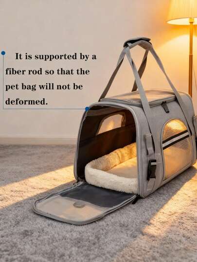 Disponível em 3 cores (preto/cinza/rosa)! Bolsa de transporte portátil para animais de estimação, ideal para gatos de porte médio e cães de pequeno porte! Equipada com janela de ventilação em tela para garantir a circulação de ar, alça de ombro ajustável para se adaptar a diferentes formatos de corpo, almofada removível de lã macia para maior conforto do animal, leve e fácil de transportar para viagens confortáveis.