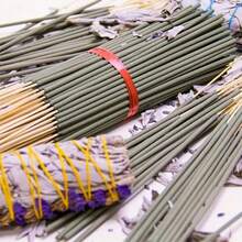 Natural White Sage Smudge Sticks - Elegant Green, Suitable For Meditation, Home, Yoga Studio, Festivals - Compatible With Incense Holder - Bulk Smudge Sticks, Spiritual Decor, Minimalist Design, Bamboo Material, Home Fragrance, Health Enthusiasts, Christmas & Thanksgiving Perfect Choice - Sage Scent - View 5