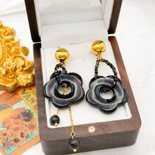 18K Gold Plated Retro Miradar Fashion Personalized Design Earrings, Stainless Steel Round Bead Resin Flower Dangle Earrings, Suitable For Women's Daily Wear Or Party Events - Black Gold - View 3
