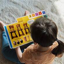 数字学习百科全书纸板书，数字认知纸板书，配有可爱的卡通图案，儿童认知学习书籍，家庭教育资源，数字识别，互动书籍，引人入胜的视觉效果，结实耐用的纸板书